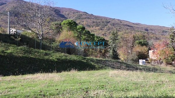 casa indipendente in vendita a Civitella del Tronto