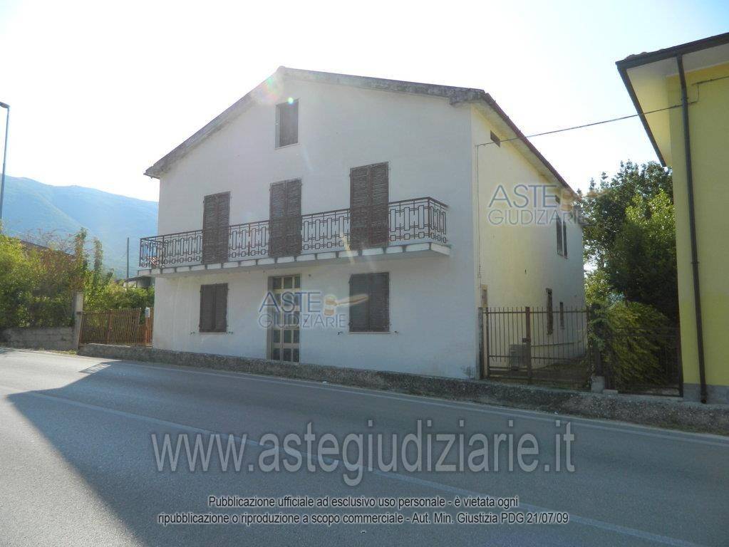 casa indipendente in vendita a Civitella del Tronto