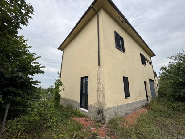casa indipendente in vendita a Civitella del Tronto