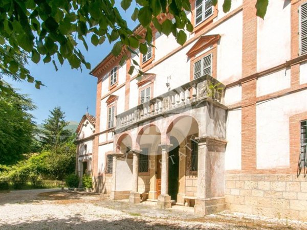 appartamento in vendita a Civitella del Tronto