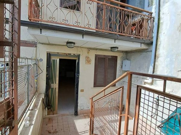 casa indipendente in vendita a Civitella del Tronto