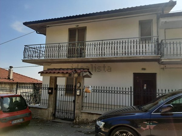 casa indipendente in vendita a Civitella del Tronto