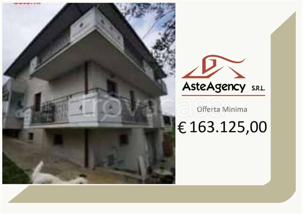 casa indipendente in vendita a Civitella del Tronto