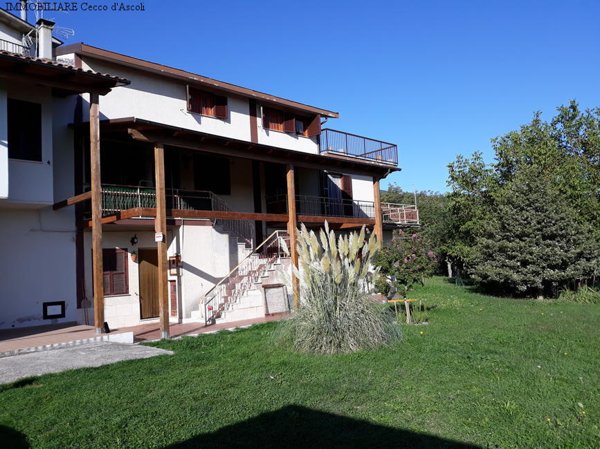 casa indipendente in vendita a Civitella del Tronto