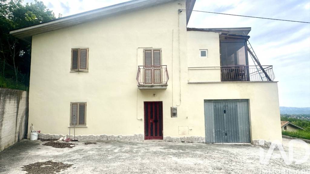 casa indipendente in vendita a Civitella del Tronto