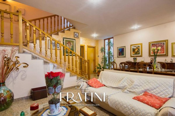 casa indipendente in vendita a Civitella del Tronto