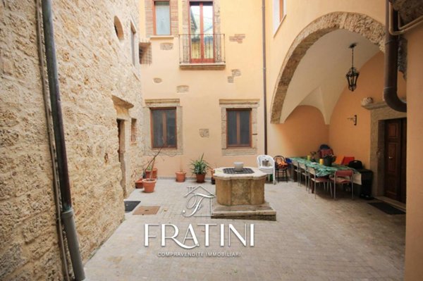 appartamento in vendita a Civitella del Tronto