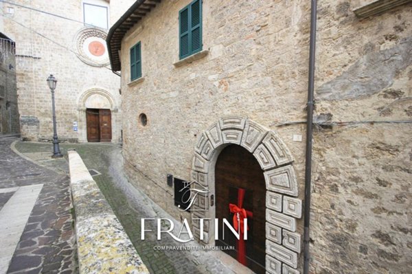 appartamento in vendita a Civitella del Tronto