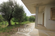 casa indipendente in vendita a Civitella del Tronto