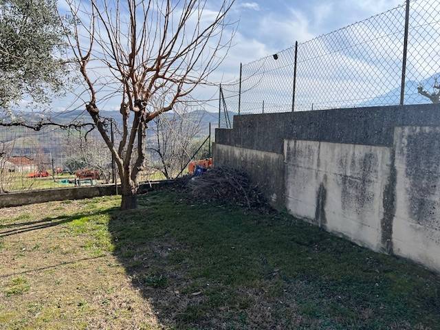 casa indipendente in vendita a Colledara in zona Collecastino