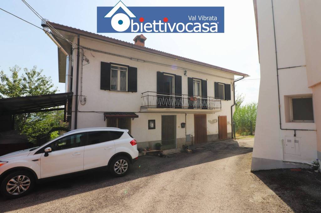 casa indipendente in vendita a Colledara in zona Collecastino