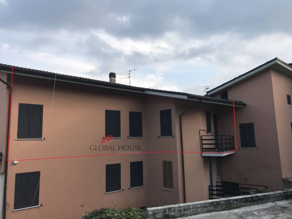 appartamento in vendita a Colledara in zona Sbarra