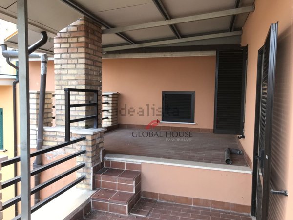 appartamento in vendita a Colledara in zona Sbarra