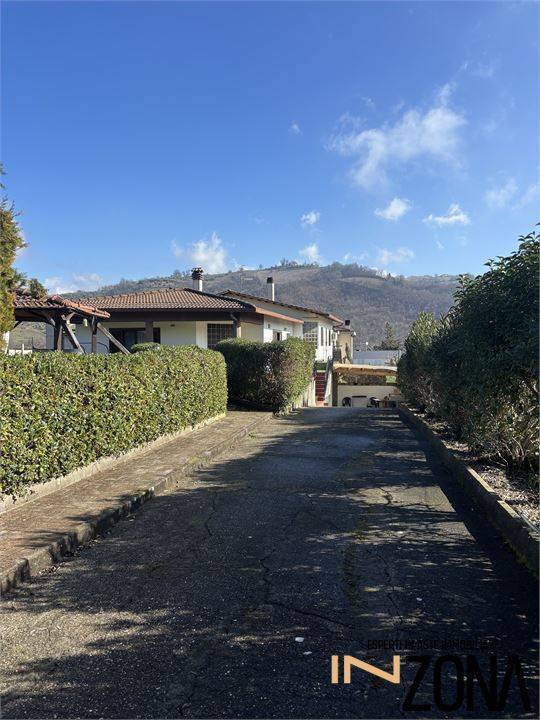casa indipendente in vendita a Colledara in zona Vico