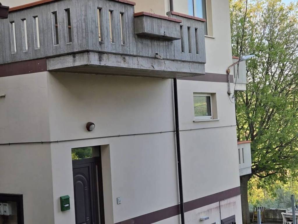 appartamento in vendita a Colledara in zona Bascianella