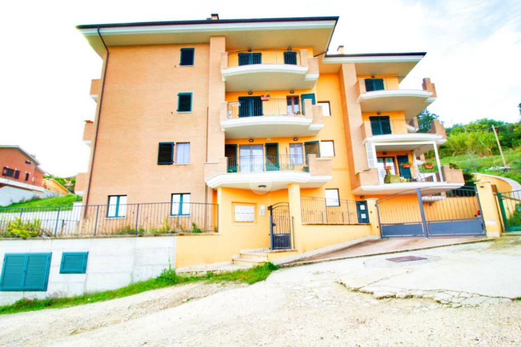 appartamento in vendita a Colonnella in zona San Martino