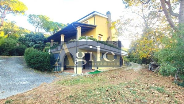 casa indipendente in vendita a Colonnella