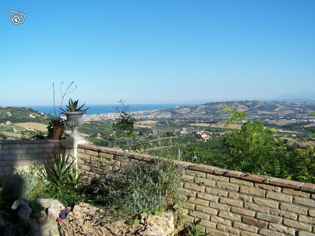 casa indipendente in vendita a Colonnella