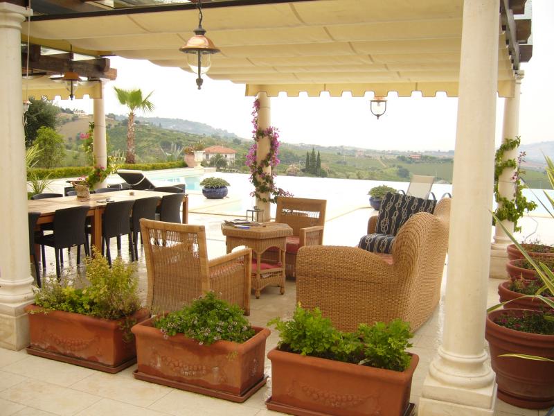 casa indipendente in vendita a Colonnella