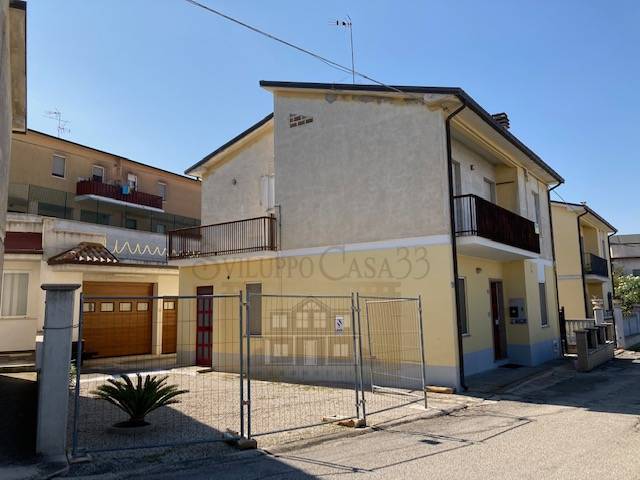casa indipendente in vendita a Colonnella