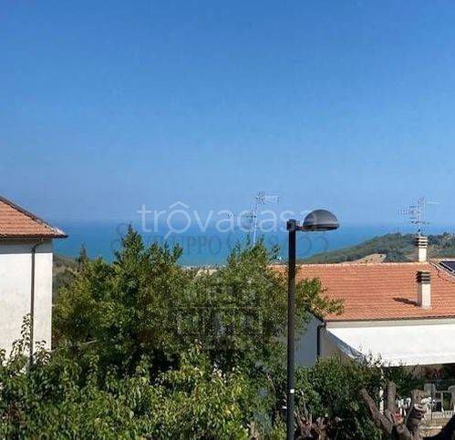 casa indipendente in vendita a Colonnella