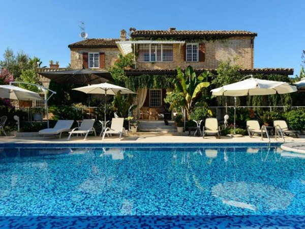 casa indipendente in vendita a Colonnella