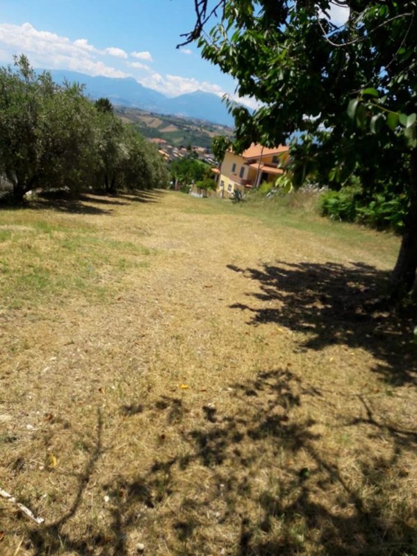 terreno edificabile in vendita a Colonnella