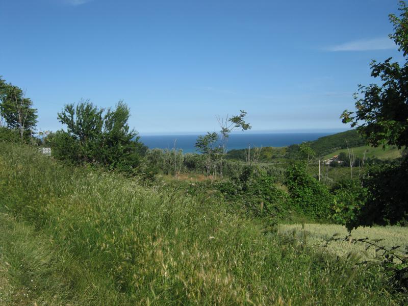 casa indipendente in vendita a Colonnella
