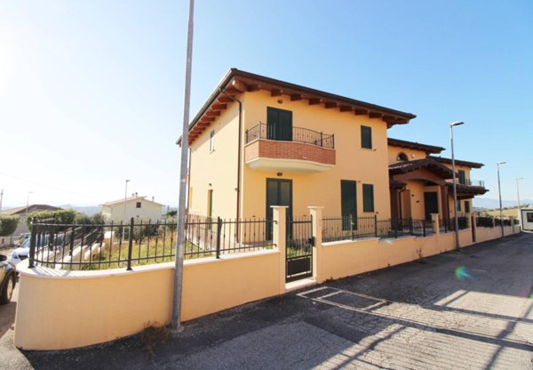 casa indipendente in vendita a Colonnella