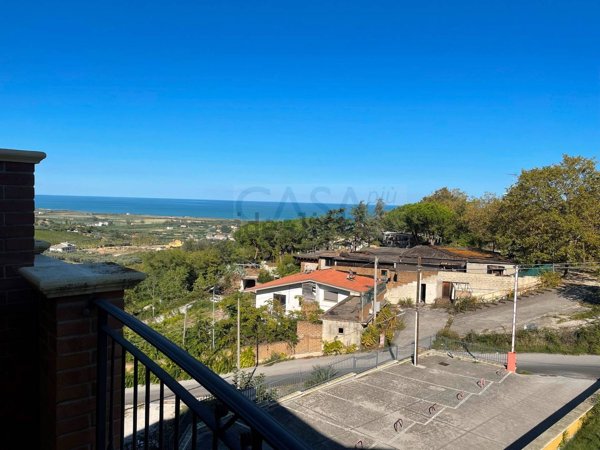 appartamento in vendita a Colonnella in zona San Martino