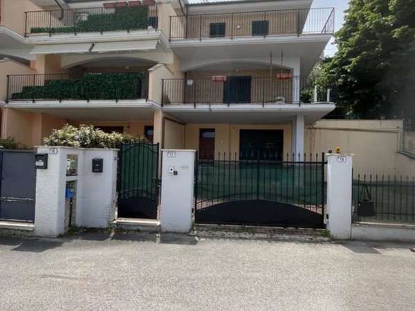casa indipendente in vendita a Colonnella