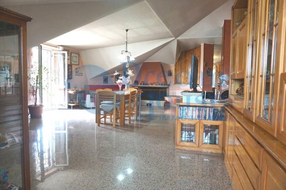appartamento in vendita a Colonnella in zona San Giovanni