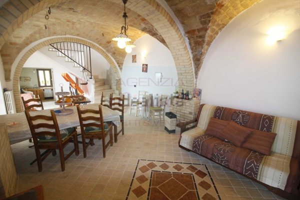 casale in vendita a Colonnella