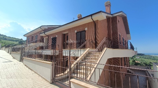appartamento in vendita a Colonnella in zona San Martino