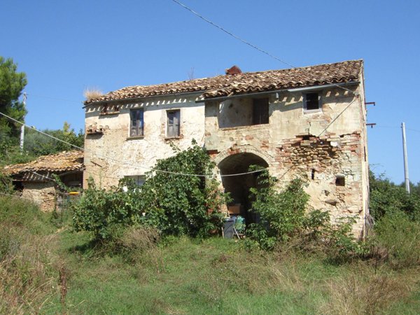 casa indipendente in vendita a Colonnella