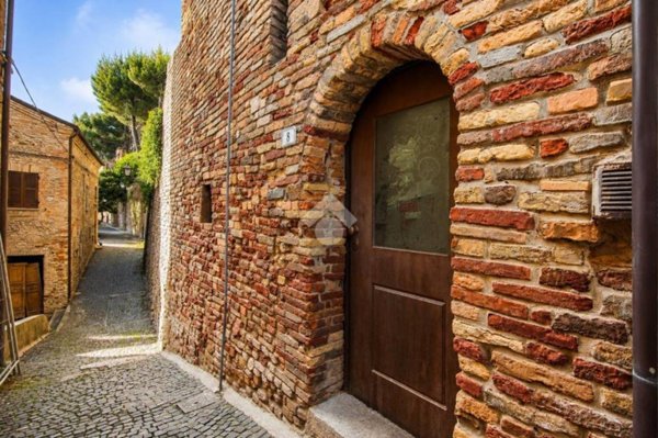 casa indipendente in vendita a Colonnella