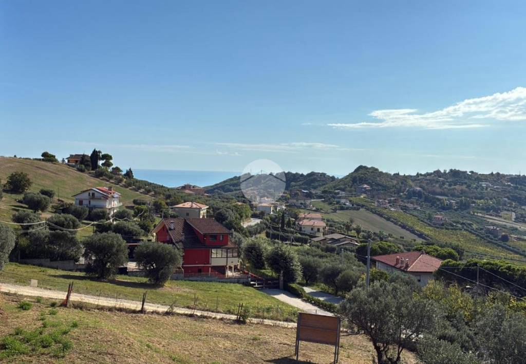 casa indipendente in vendita a Colonnella