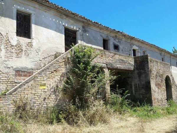 casa indipendente in vendita a Colonnella