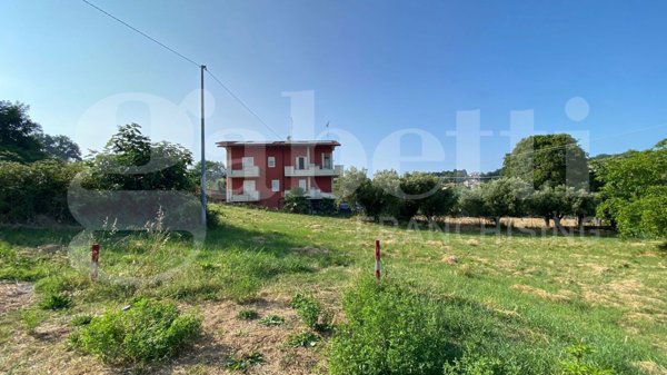 terreno edificabile in vendita a Colonnella