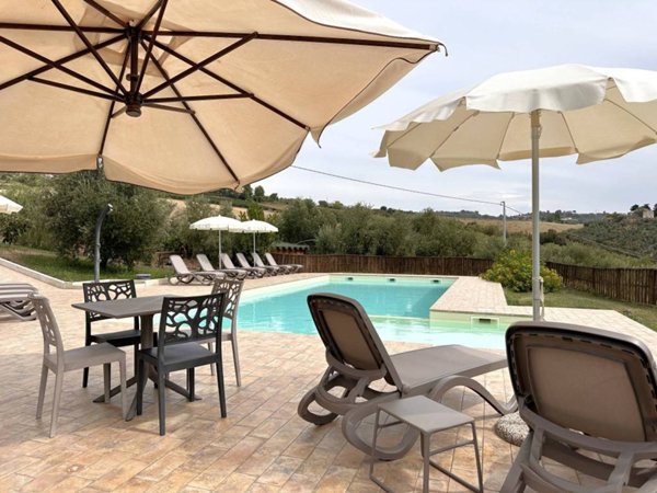 negozio in vendita a Colonnella