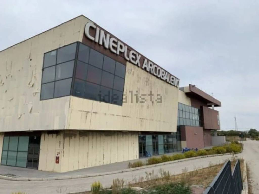 negozio in vendita a Colonnella in zona Vibrata