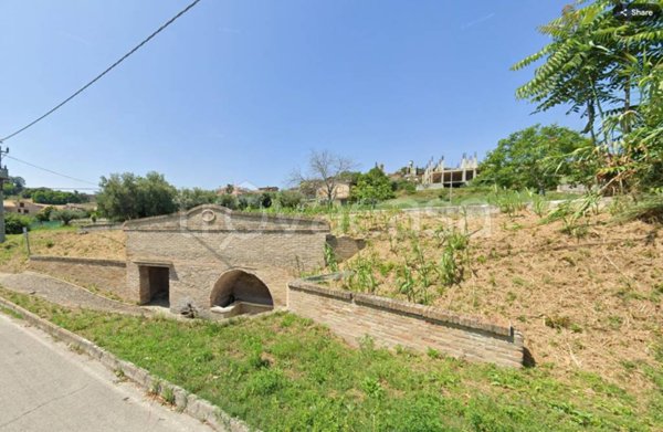 terreno edificabile in vendita a Colonnella