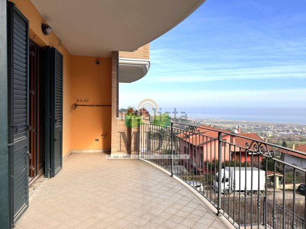 appartamento in vendita a Colonnella in zona San Martino