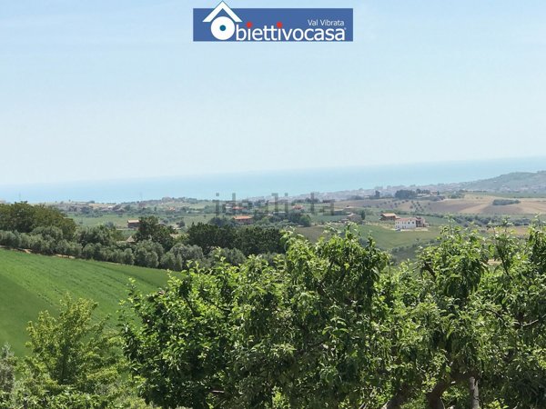 terreno edificabile in vendita a Colonnella