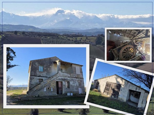 casa indipendente in vendita a Colonnella