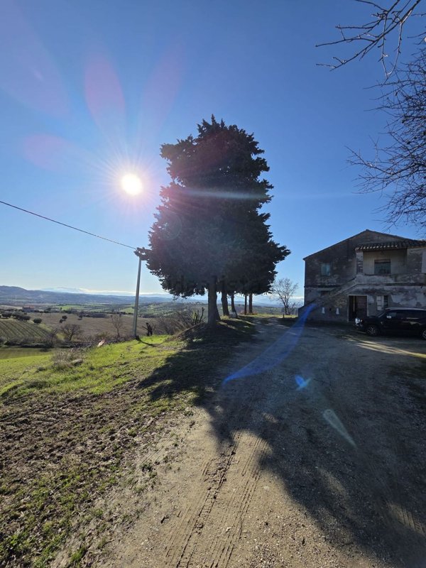 casale in vendita a Colonnella