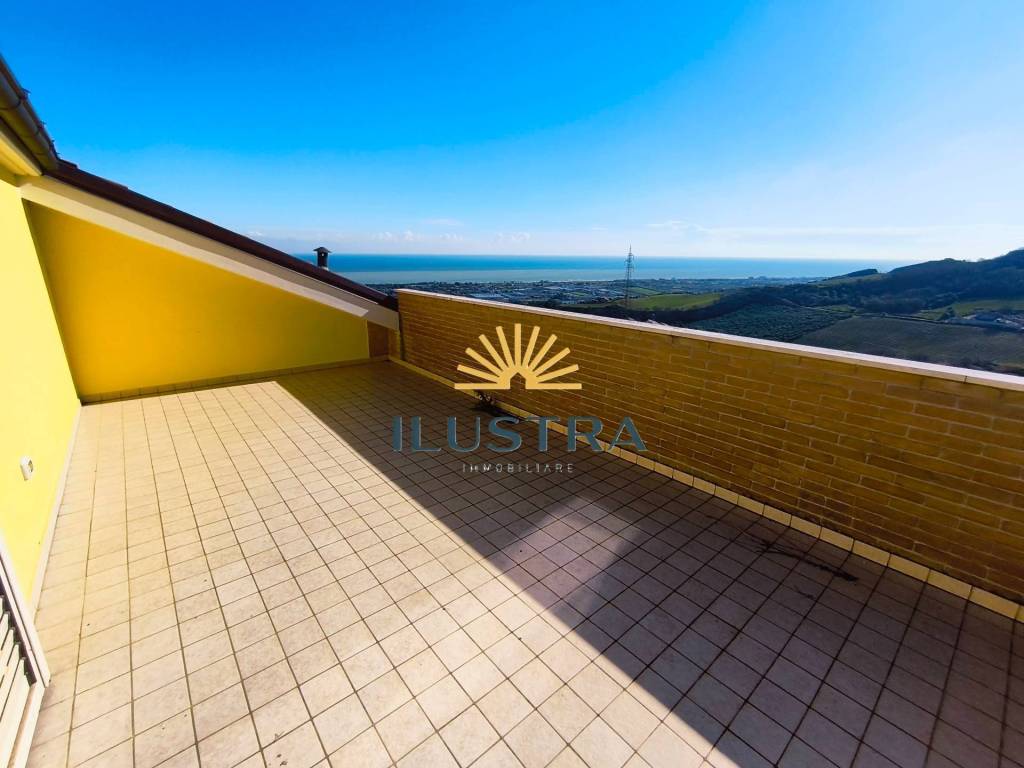 appartamento in vendita a Colonnella in zona San Martino