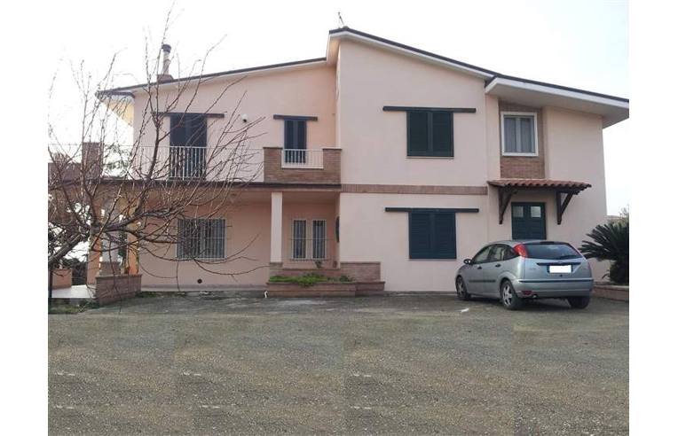 casa indipendente in vendita a Colonnella