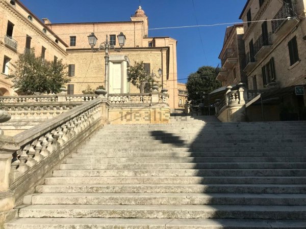 casa indipendente in vendita a Colonnella