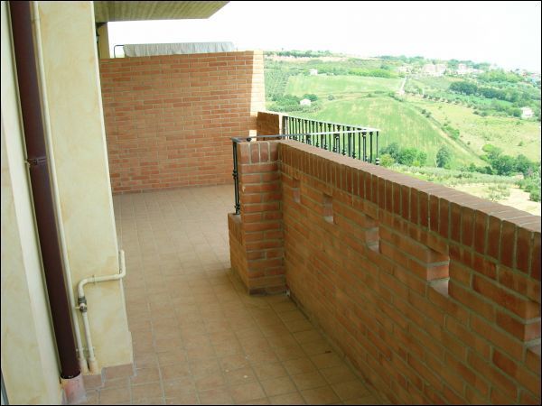 appartamento in vendita a Colonnella in zona Civita